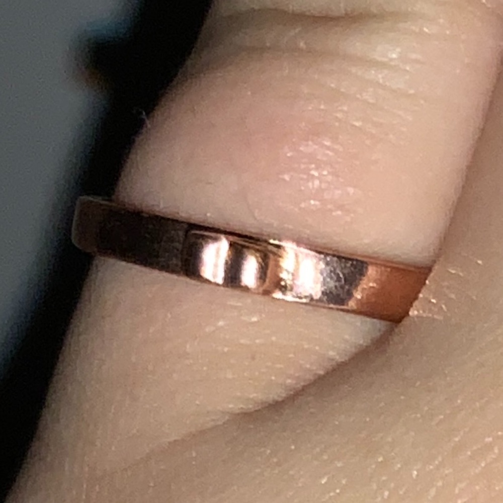 Super cute gold ring